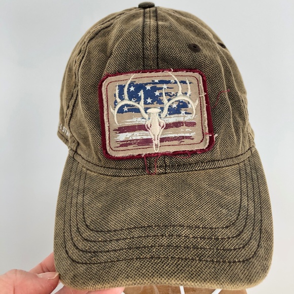 Field & Stream Ball Cap USA Patriotic Flag Deer Skull Antlers Outdoors Hunting - Picture 1 of 12